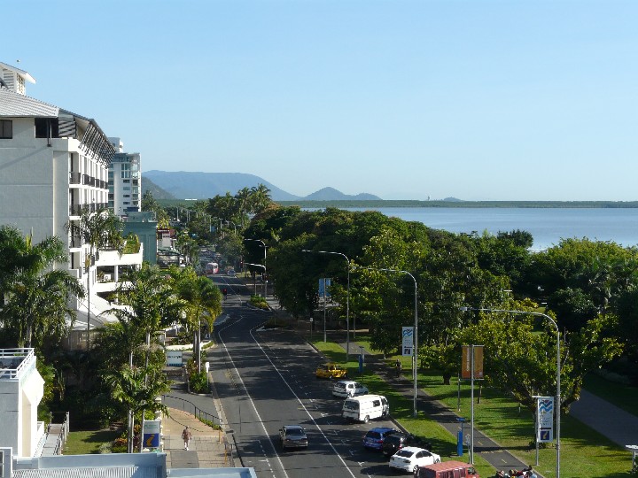 Blick auf die Esplenade in Cairns